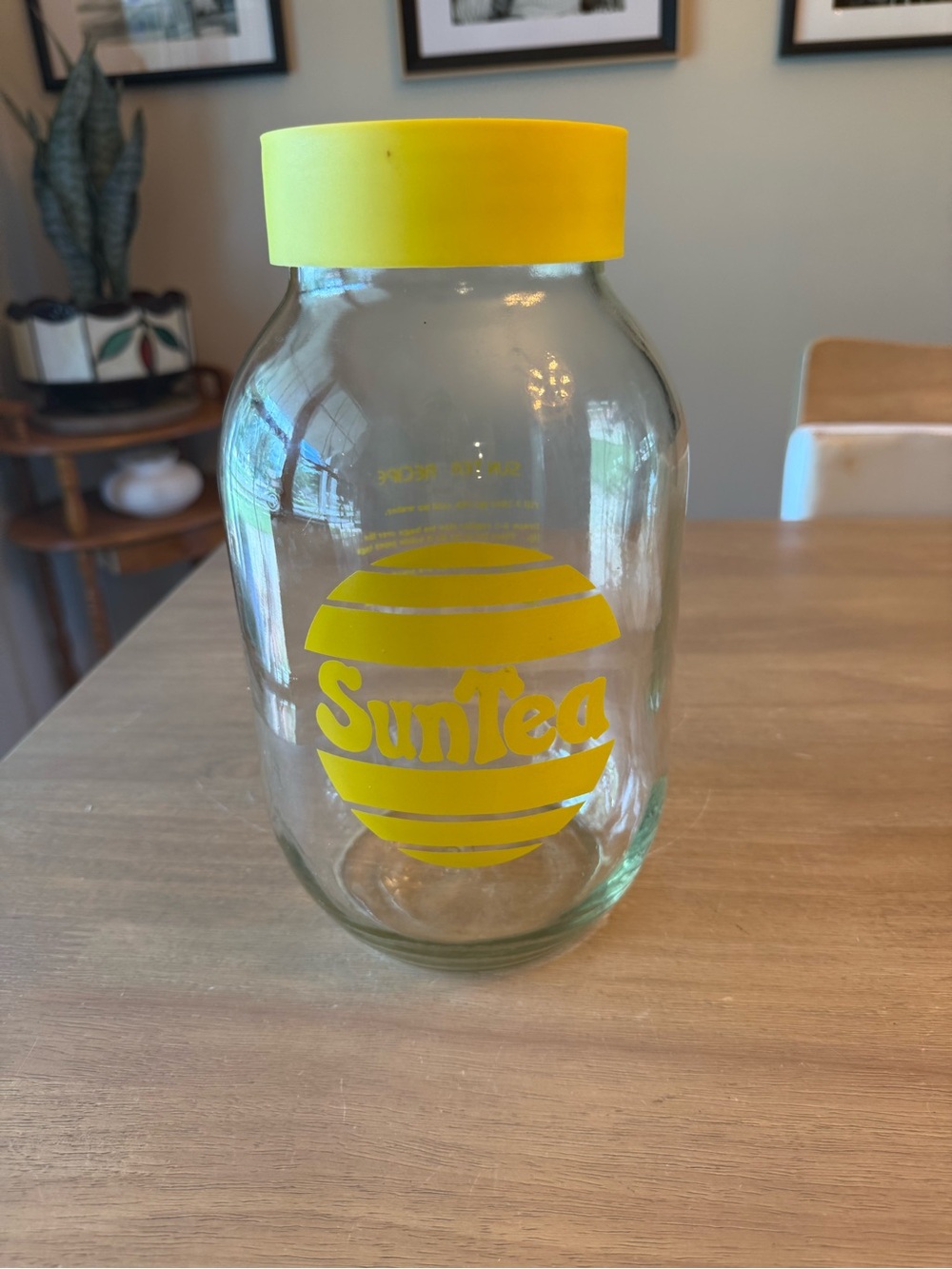 Vintage SUN TEA Gallon 3L Glass Jug Sun Tea Jar Yellow Recipe Made In USA 1970s